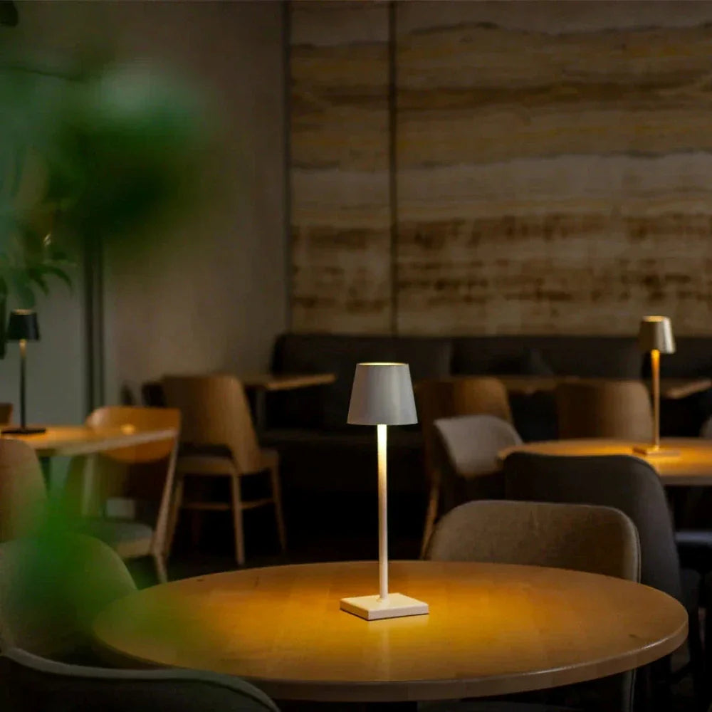 LumoAlta Tischleuchte | Dimmbares LED Licht mit Touch Funktion