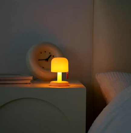 Nayori Tischlampe | Japanische Designlampe mit warmem Licht