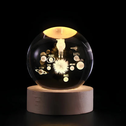 Celestara Kristall Lampe | 3D Planetenlampe mit LED & Holzsockel