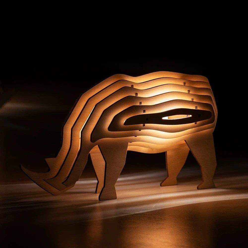 LumoTale Holzleuchte | Handgemachte 3D Tierlampe mit Sensor