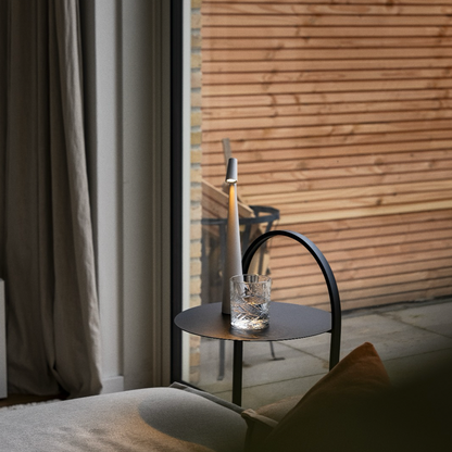 Auralive Tischlampe | Kabellose LED Lampe aus Aluminium dimmbar