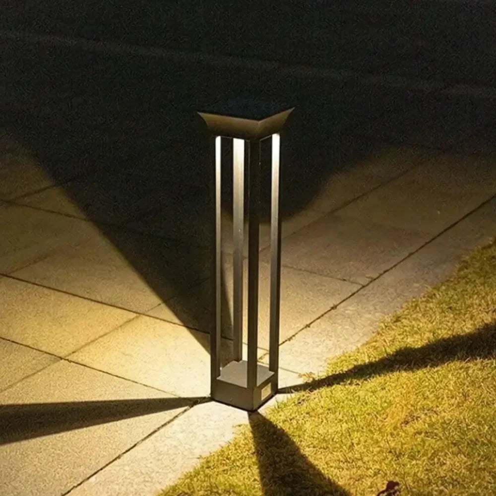 LumaPillar Außenleuchte | Solar LED Säule aus Aluminium mit Sensor