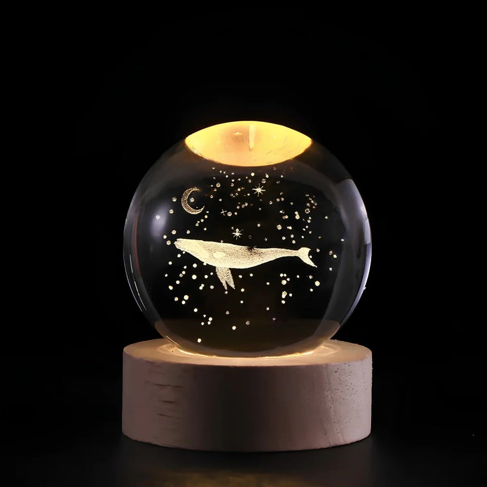 Celestara Kristall Lampe | 3D Planetenlampe mit LED & Holzsockel