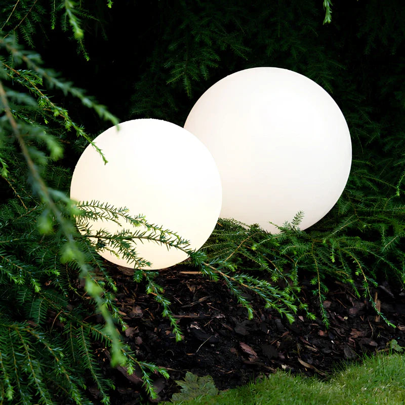 LunaSphere Gartenleuchte | LED Kugel Licht mit Farbwechsel & Fernbedienung
