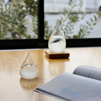 Cryalume Wetterlampe | Leuchtendes Kristall Display mit Temperatur Effekt & Holzsockel