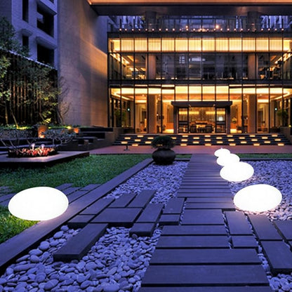 LumaStone Gartenleuchte | LED Solar Kugellampe mit Farbwechsel