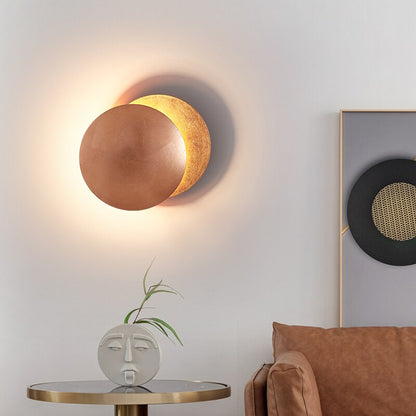 Solvéra Wandleuchte | Sonnenfinsternis-Design mit goldener Eleganz