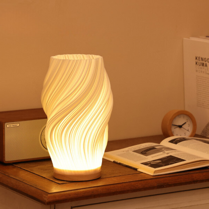 AuroraWave Tischlampe | Moderne LED Lampe aus Holz