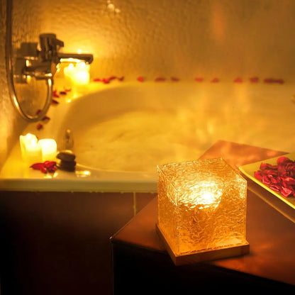 LumeaCube Nordlicht Lampe | LED Lichtwürfel mit Holzsockel