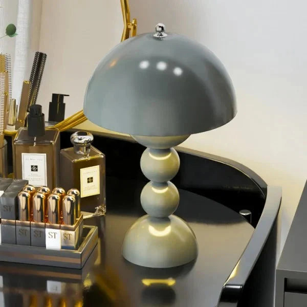 FleurNord Tischlampe | Nordic LED Lampe im Macaron Stil mit Farbakzenten