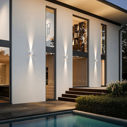 Applique Murale Kyroven | LED 6W 2700K Dimmable | IP54 Filaire / Batterie à Volets 4 Directions